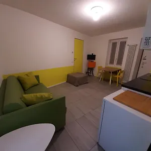 La Corte 20 Studio , Carugo Italia