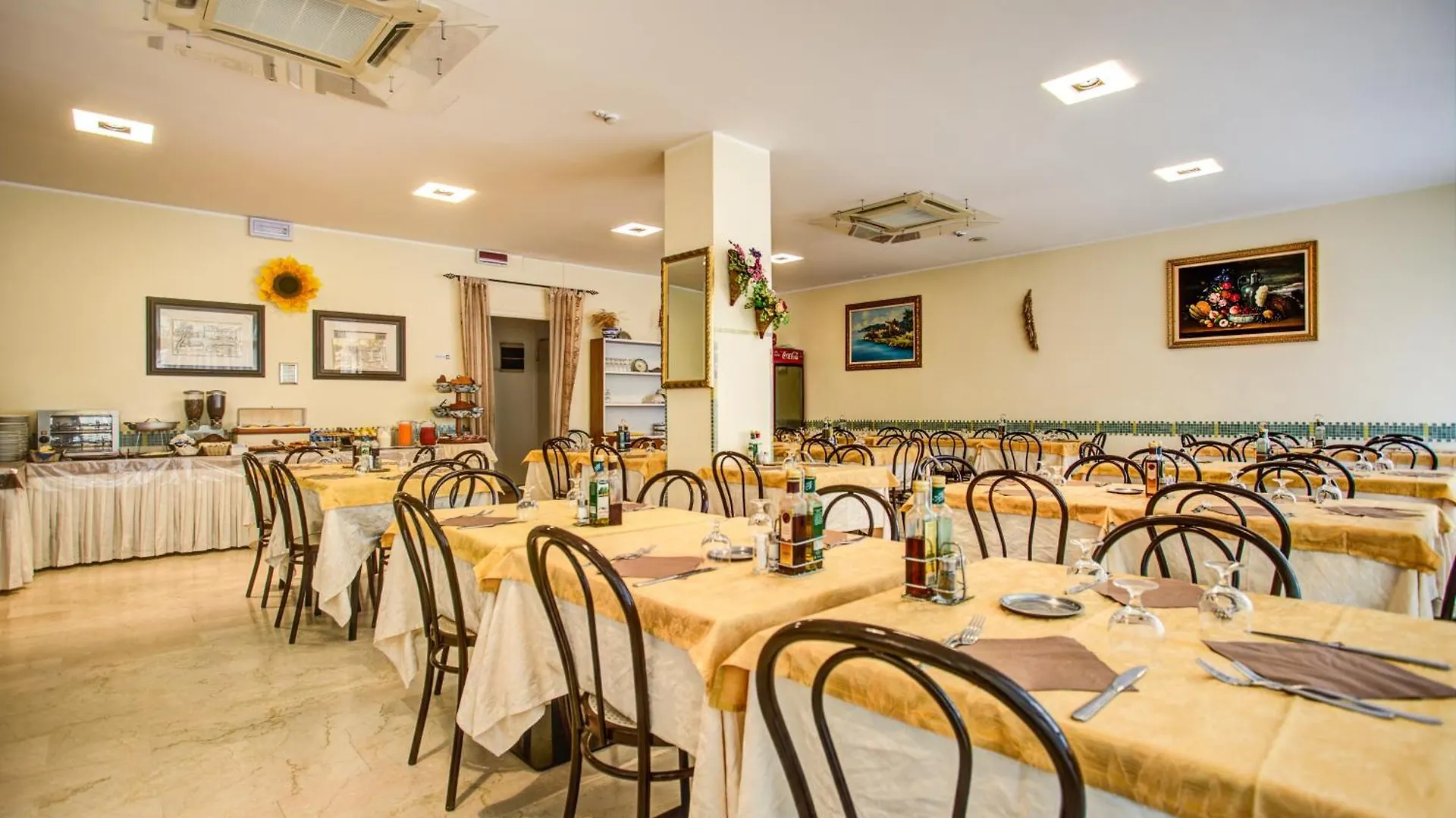 Hotel Tiziana contacts